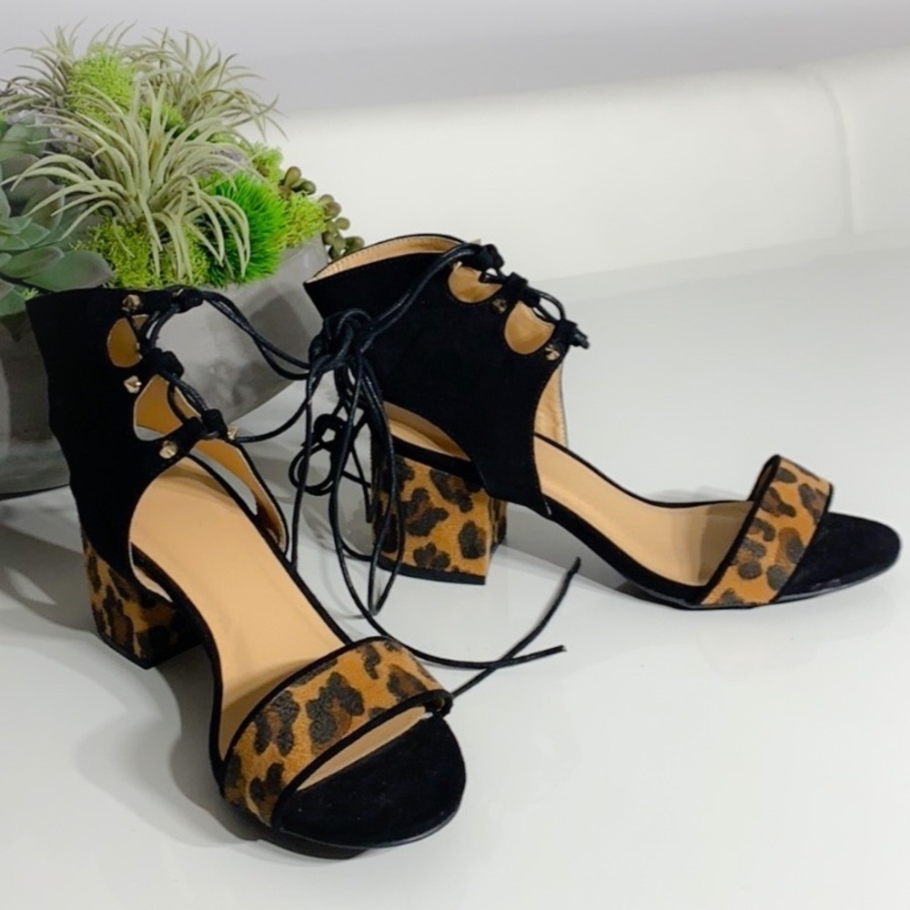 Wild Diva Lounge Leopard strappy open toe block heel shoes women’s  size 7 new